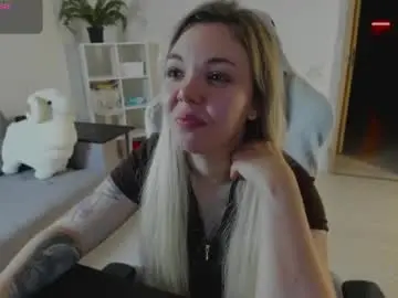 Hot_babayaga  live sex cam