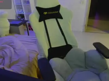 Hot_babayaga  live sex cam