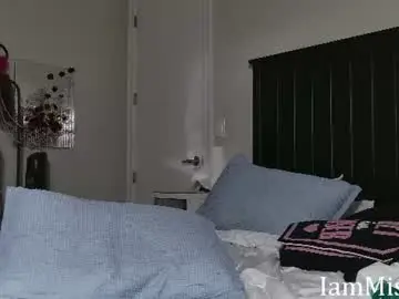 Iammisstery  live sex cam