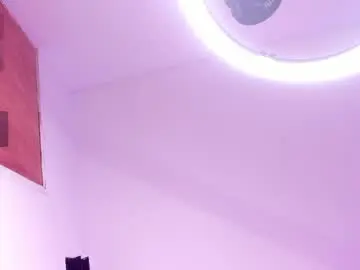 Kitty_blueee  live sex cam