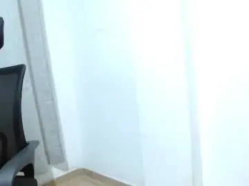 Nath_dawson  live sex cam