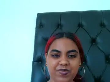 Savannah4you  live sex cam