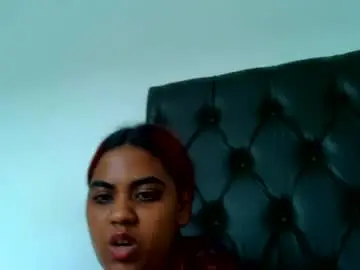 Savannah4you  live sex cam