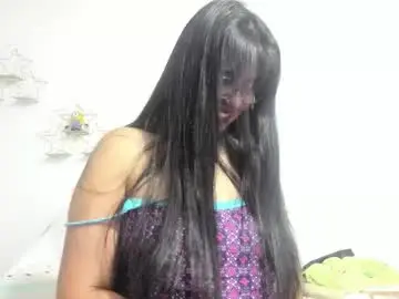 Aisha_latina  live sex cam