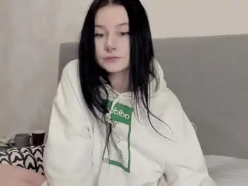 Alinegreeeen  live sex cam