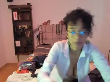 Amelie__martinez  live sex cam