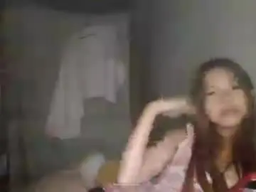 Chevia123  live sex cam