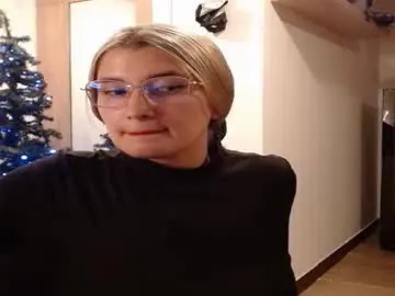 Coraleiin_volkov  live sex cam