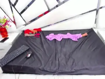 Crystall_adams  live sex cam