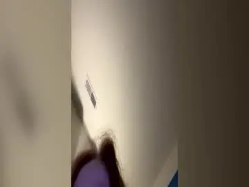 Kenziefaulkner8  live sex cam