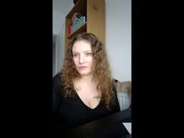 Ladyamaradavids  live sex cam