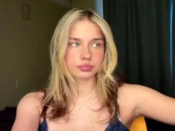 Laurineleconey  live sex cam