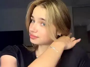 Laurineleconey  live sex cam