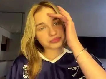 Laurineleconey  live sex cam