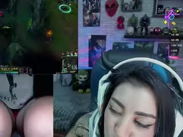 Mature_gamer  live sex cam