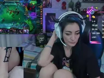 Mature_gamer  live sex cam