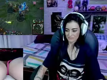 Mature_gamer  live sex cam
