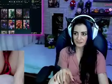 Mature_gamer  live sex cam