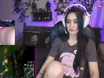 Mature_gamer  live sex cam