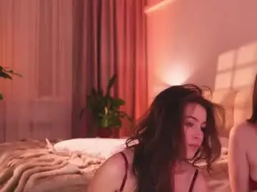 Milanabaileys  live sex cam