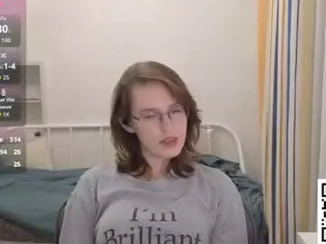 Moonywelder  live sex cam