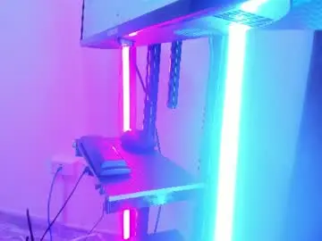 Naomi012  live sex cam