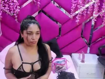 Scarlet_saenz_  live sex cam