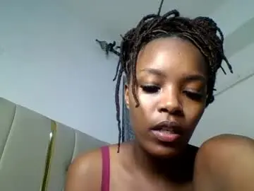 Black_nastay25  live sex cam