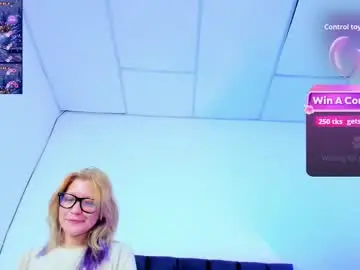 Blonde_hot_7  live sex cam