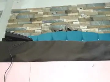 Brunettelia  live sex cam