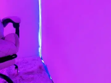 Emeril_lia  live sex cam