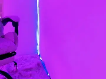 Emeril_lia  live sex cam