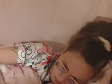 Flowercandydoll  live sex cam