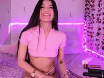 Kedza_18  live sex cam