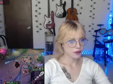 Lovely_cass  live sex cam