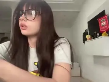 Lucilacutshall  live sex cam