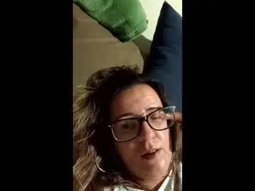 Mitu1611  live sex cam