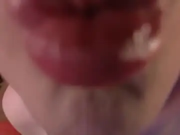 Salt_mira  live sex cam