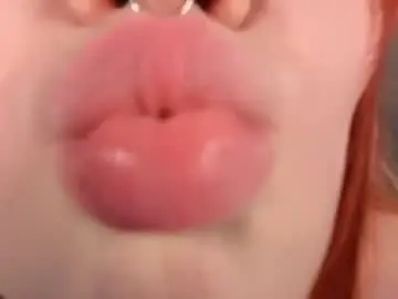 Salt_mira  live sex cam