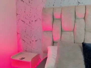 Shashadeluxe  live sex cam