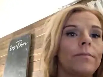 Babeb1320  live sex cam