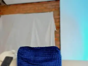 Doll_snow  live sex cam