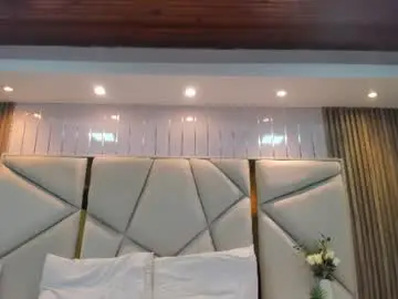 Ellye_evans_  live sex cam