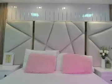 Ellye_evans_  live sex cam