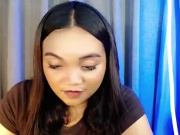 Holy_shine  live sex cam