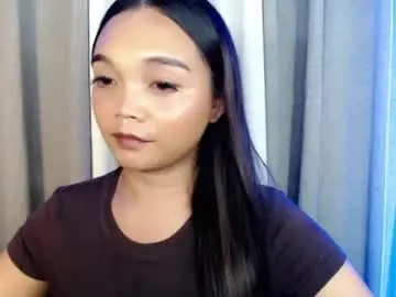 Holy_shine  live sex cam