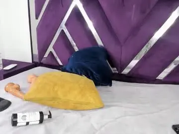 Kiaraht  live sex cam