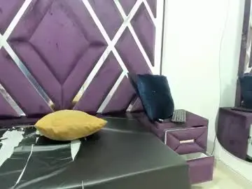 Kiaraht  live sex cam