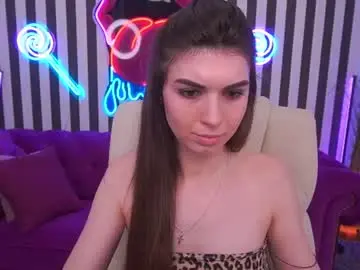 Kyliejoyys  live sex cam