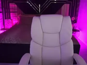 Kyliejoyys  live sex cam